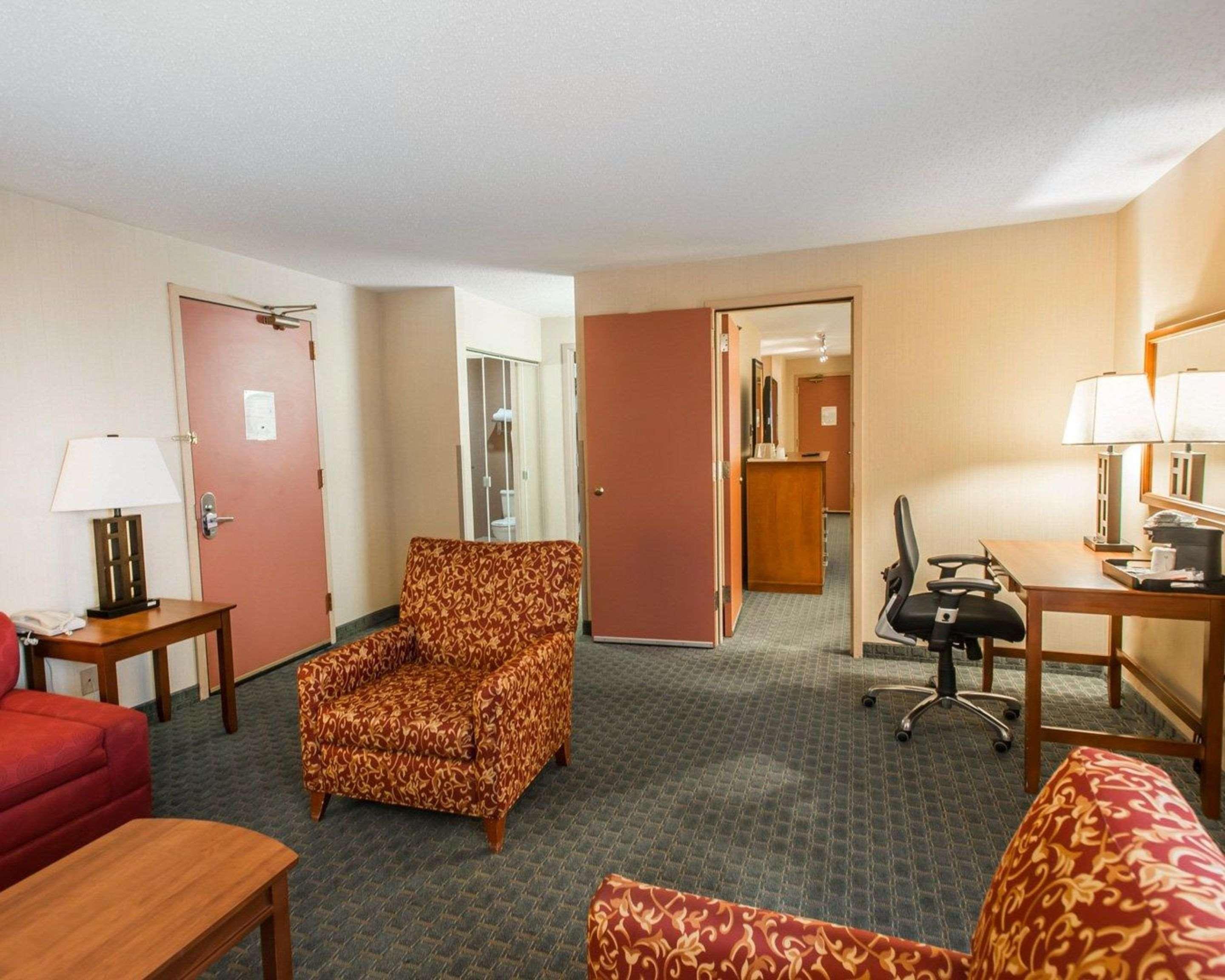 Clarion Hotel&Conference Center Greeley Exterior foto