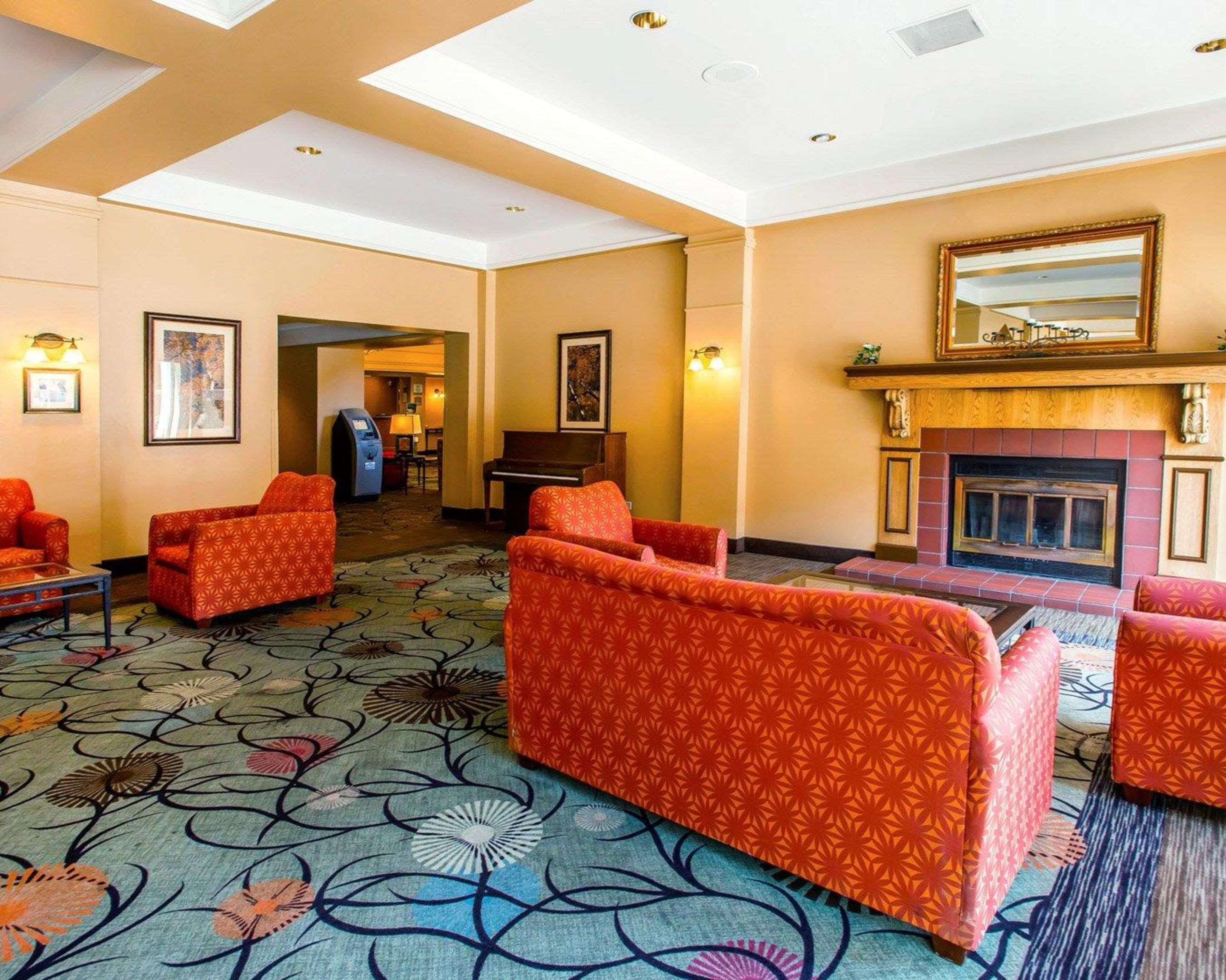 Clarion Hotel&Conference Center Greeley Exterior foto