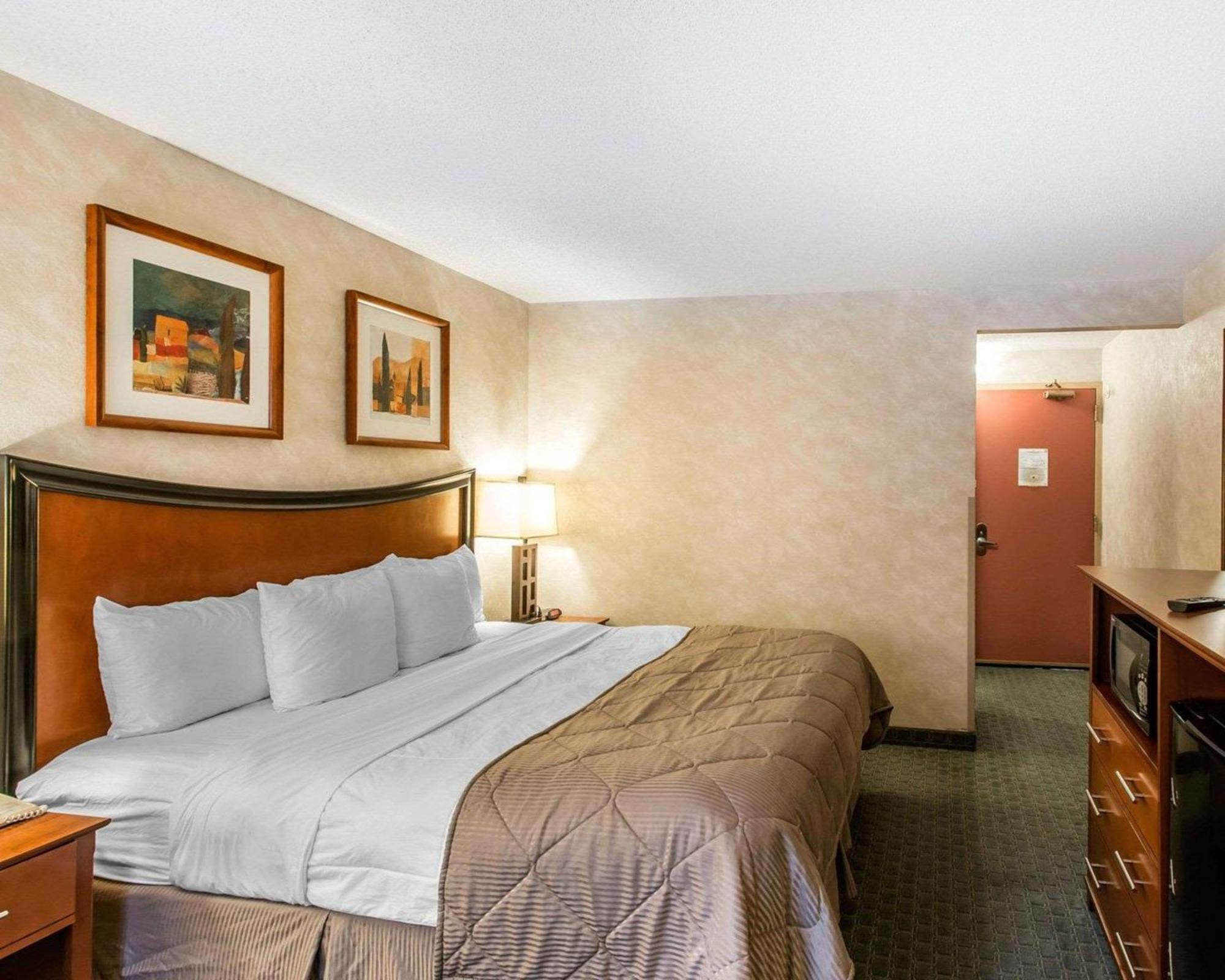 Clarion Hotel&Conference Center Greeley Exterior foto